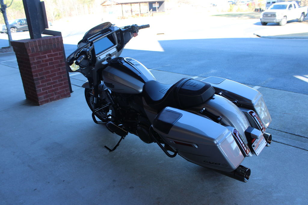 CVO® Street Glide®
