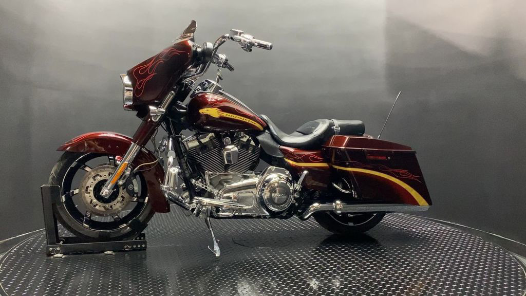 CVO™ Street Glide®