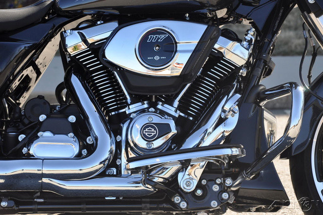 Street Glide®