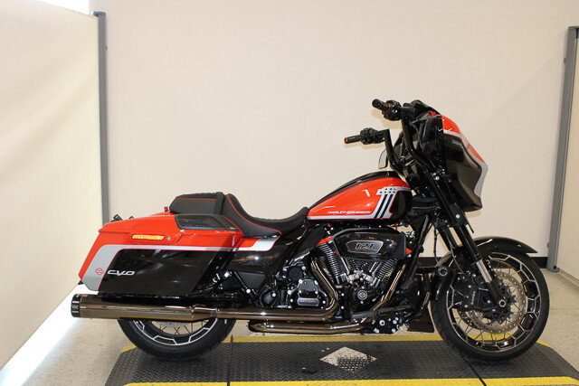CVO® Street Glide®