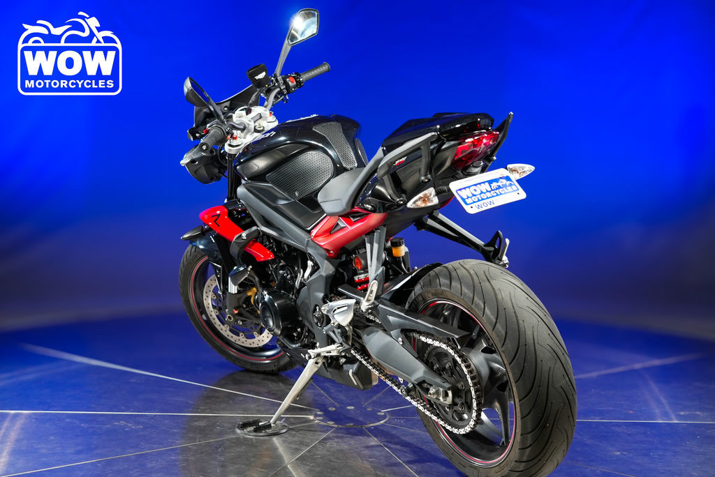 Street Triple R ABS