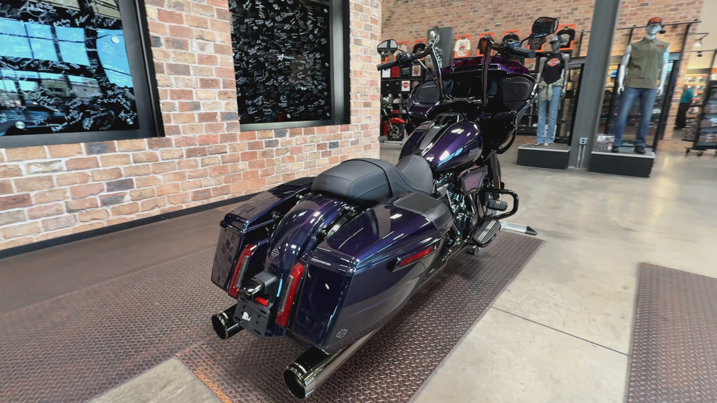 Road Glide®