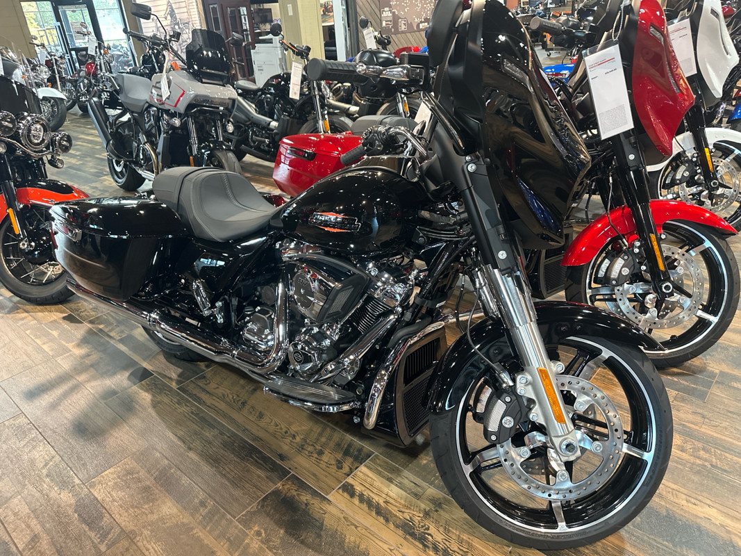 Street Glide®