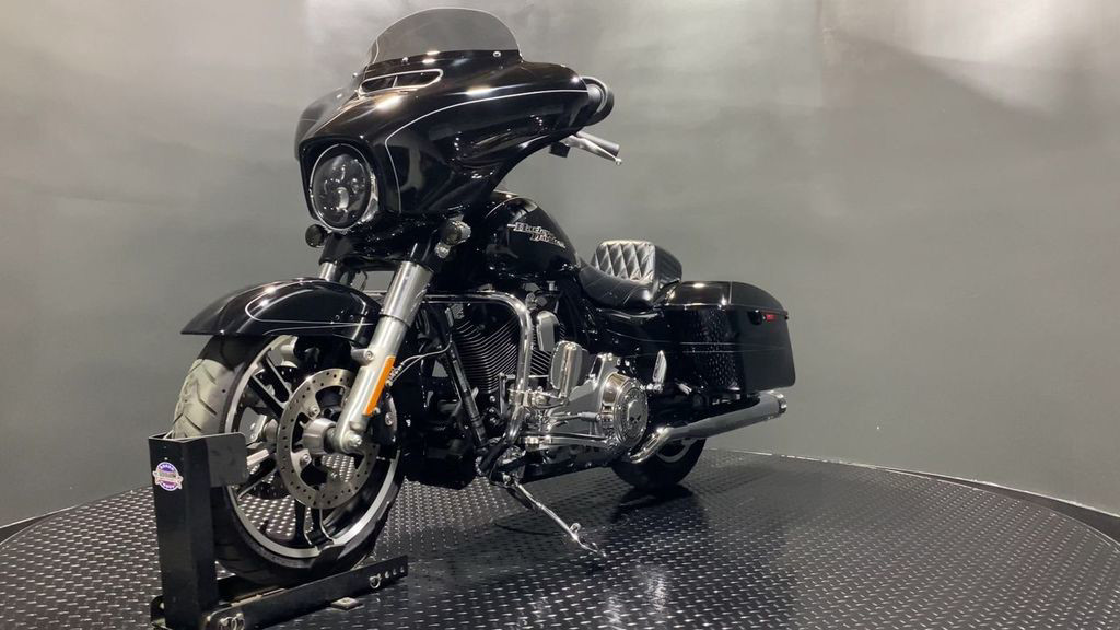 Street Glide® Special