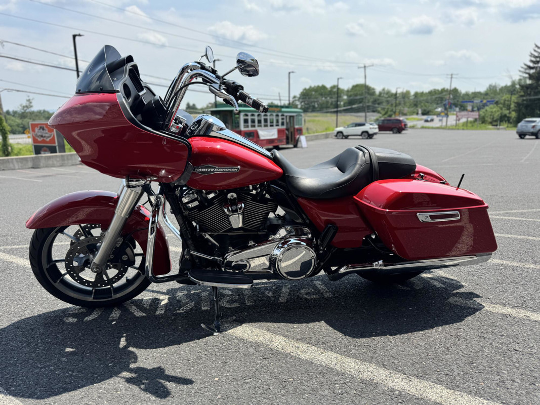 Road Glide®
