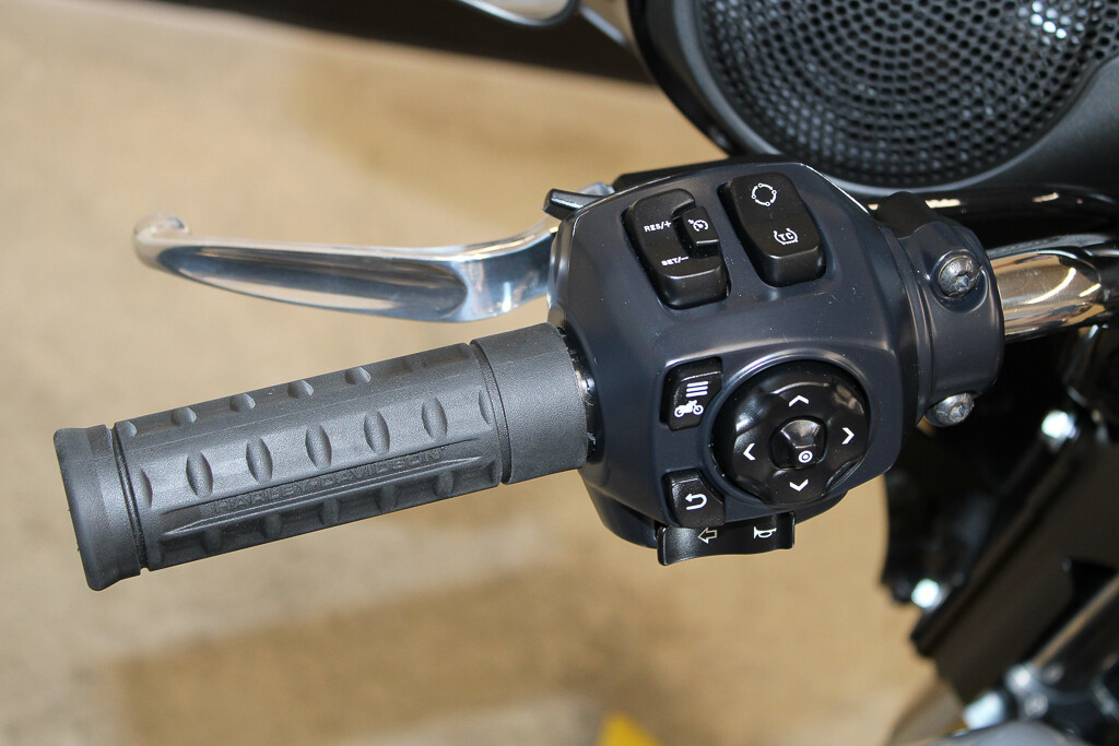 Street Glide®