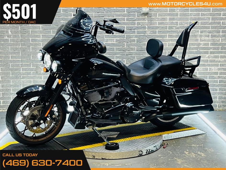 Street Glide® ST