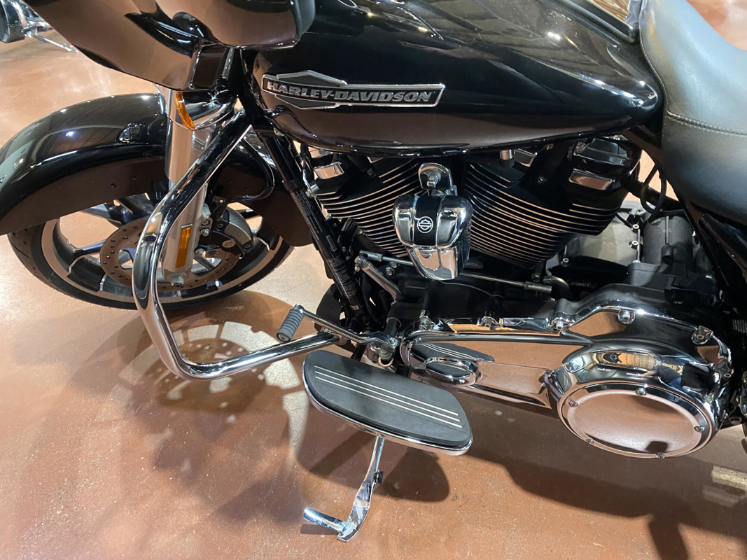 Street Glide®