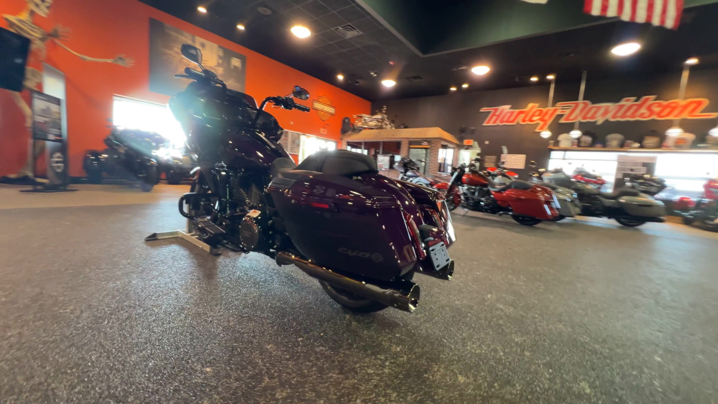 CVO® Road Glide®