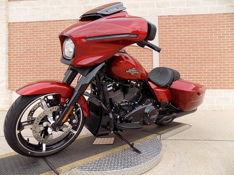 Street Glide®