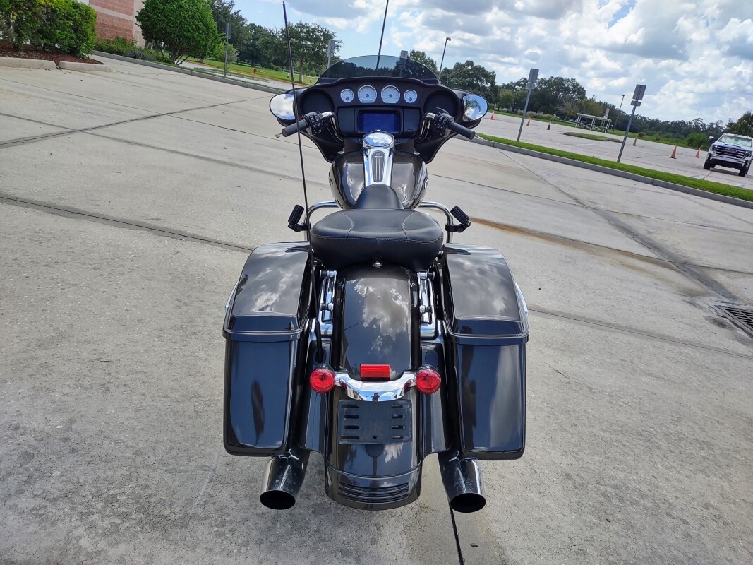 Street Glide®
