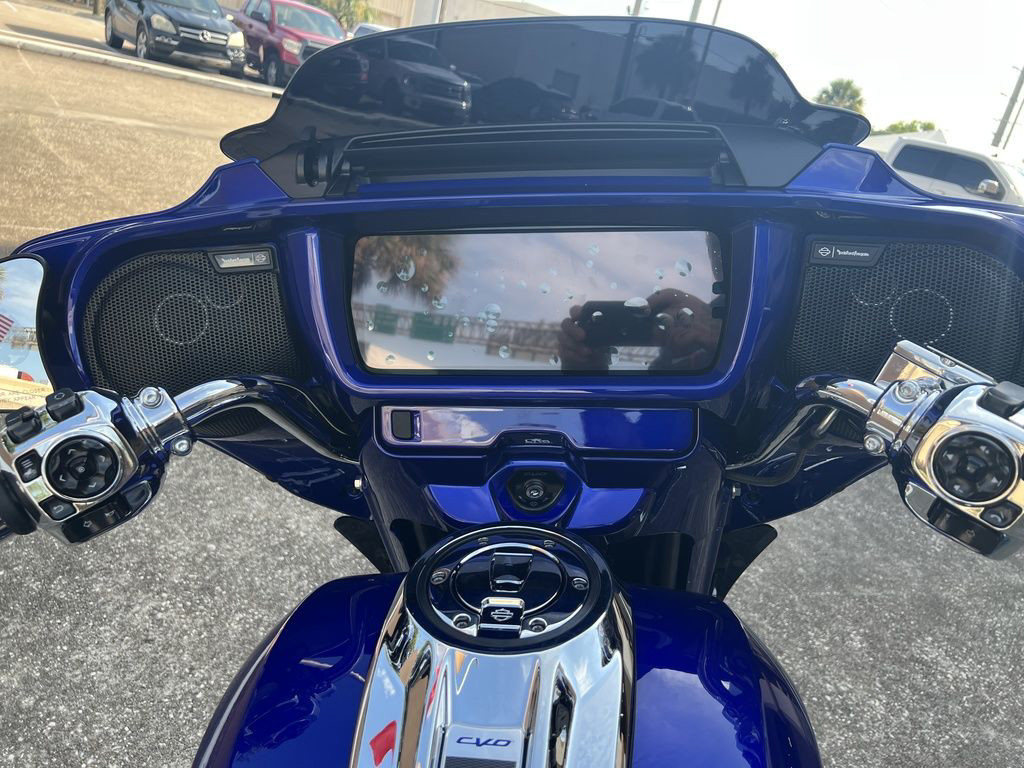 CVO® Street Glide®