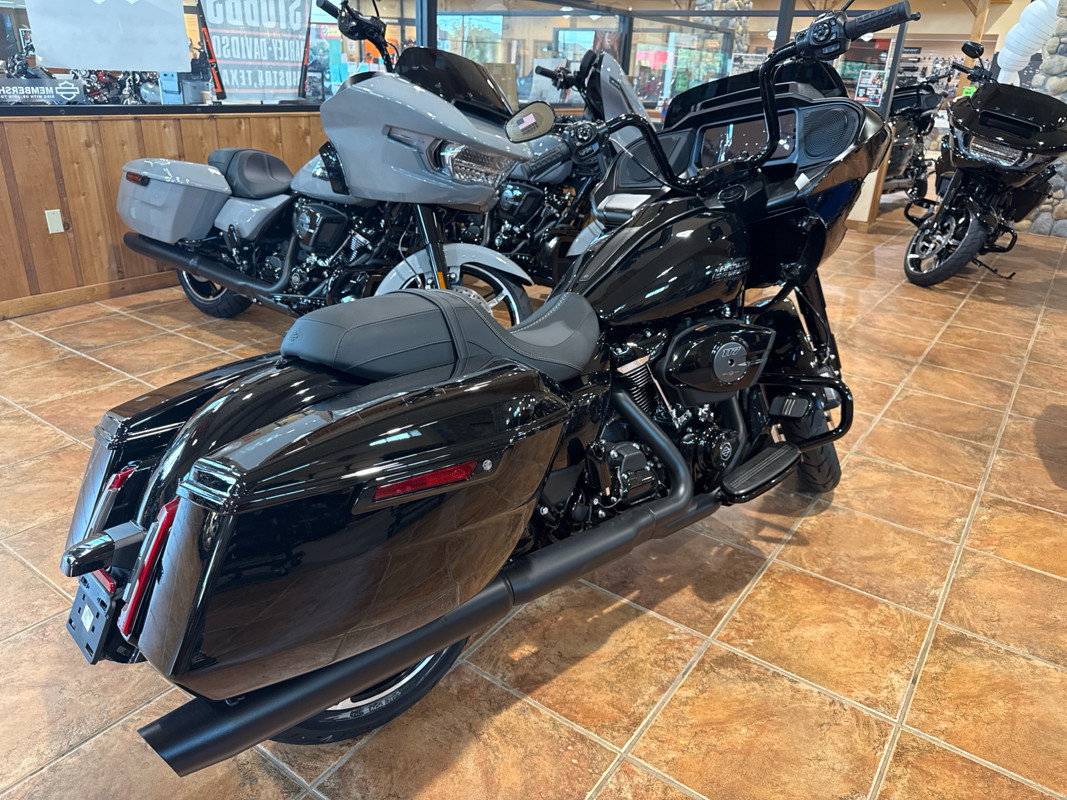 Road Glide®