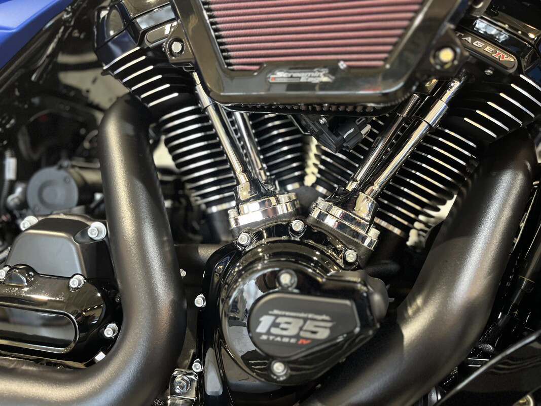 Road Glide®