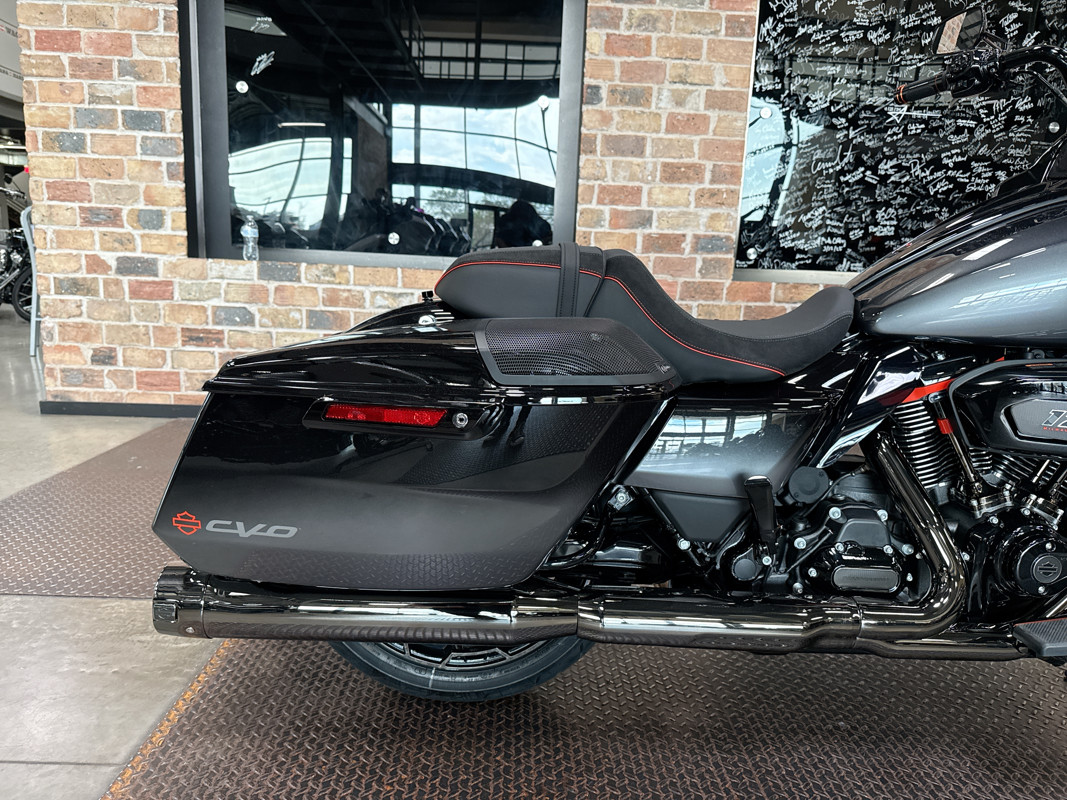 CVO® Road Glide®