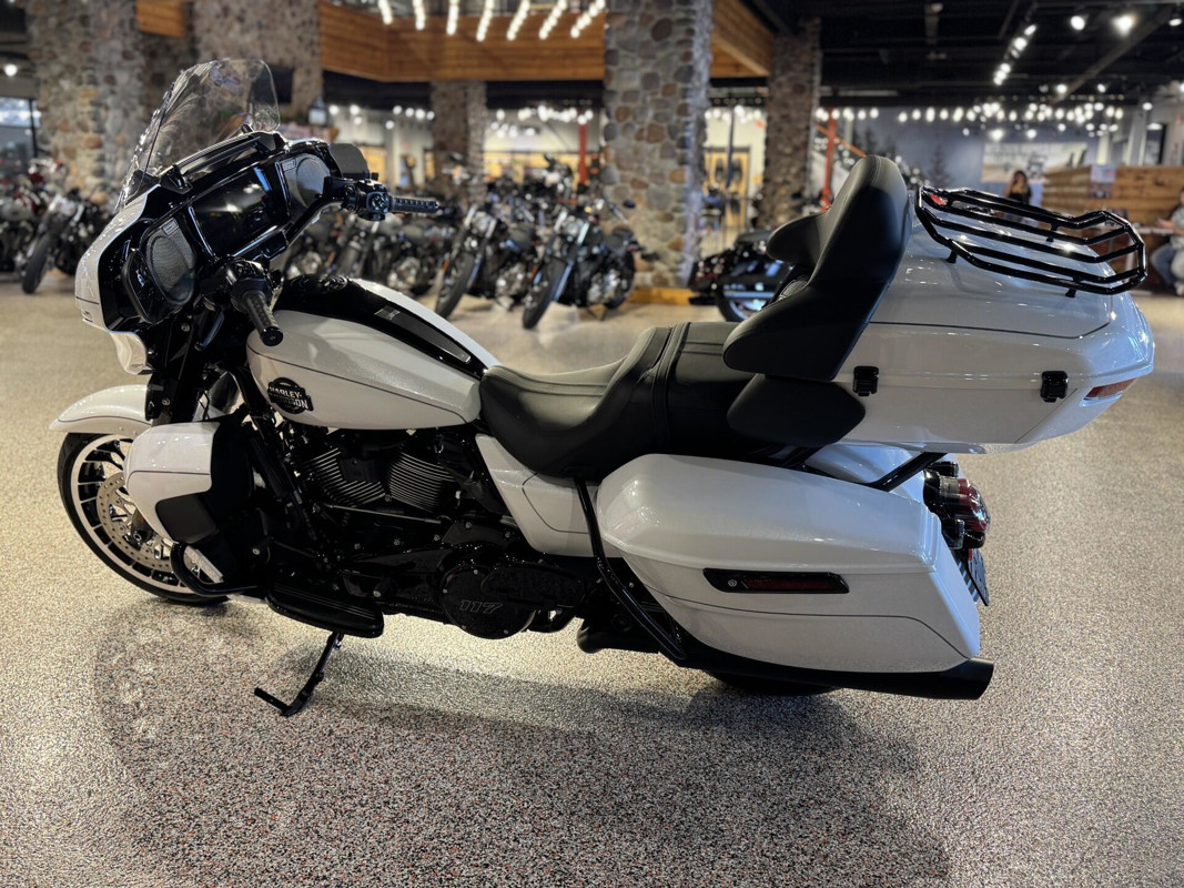 Street Glide® Limited