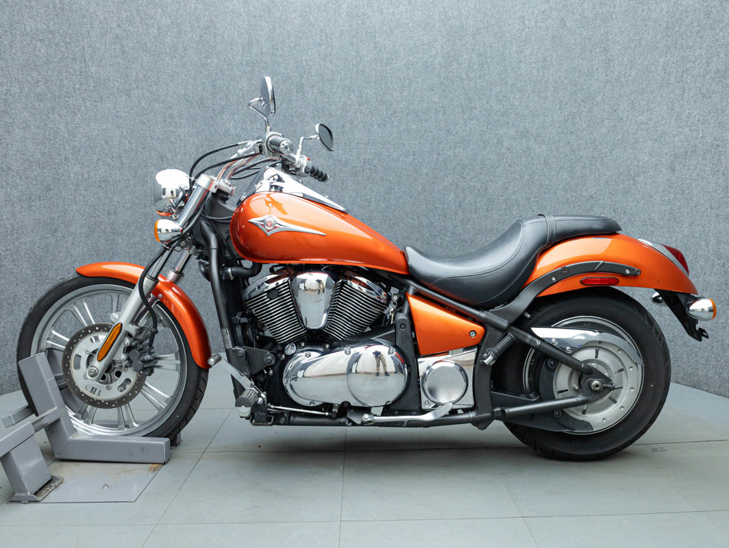 Vulcan 900 Custom