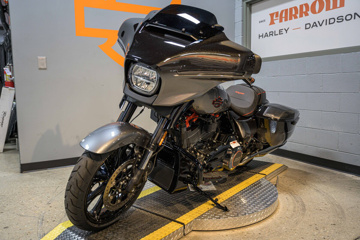 CVO® Street Glide®