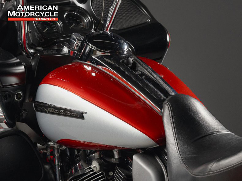 Road Glide® Ultra