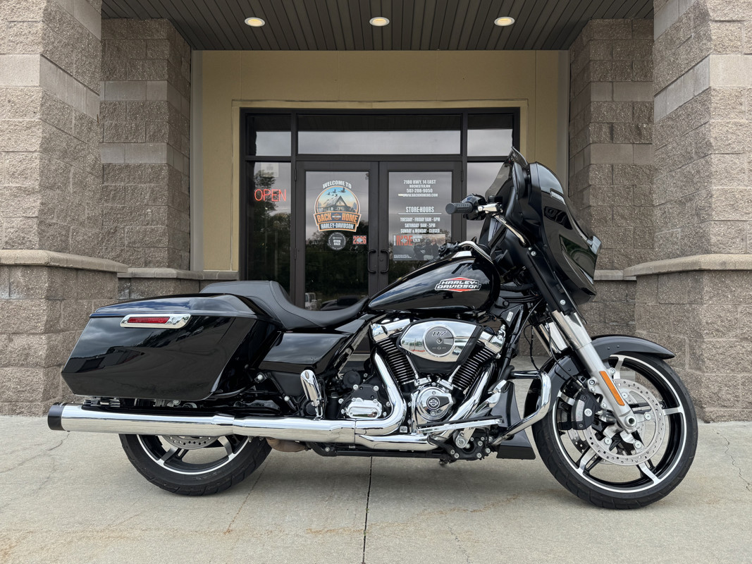 Street Glide®
