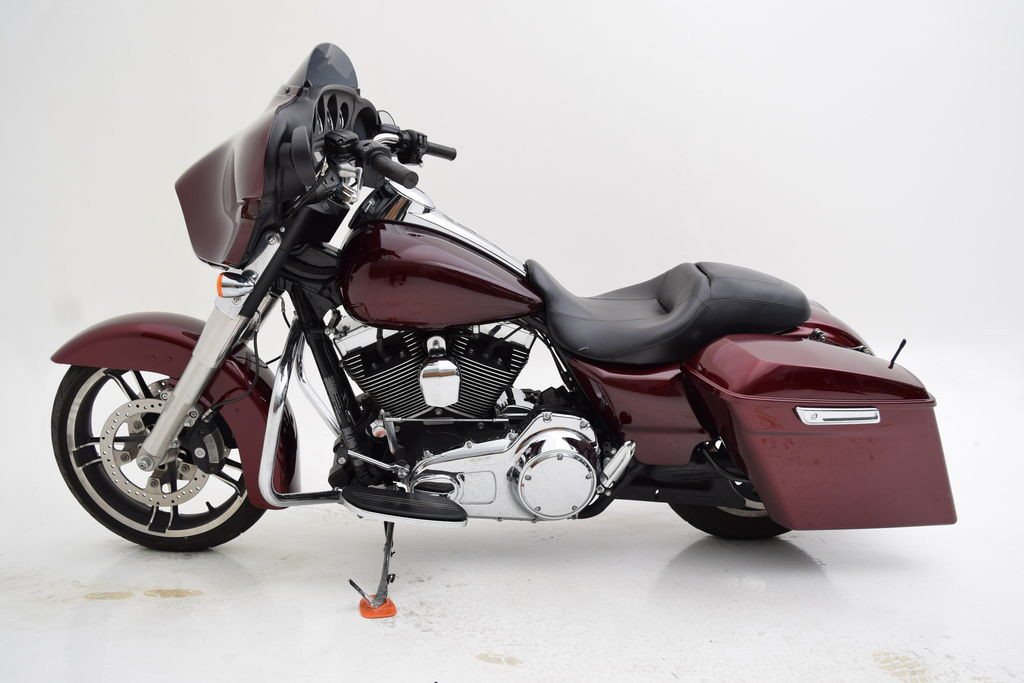 Street Glide®
