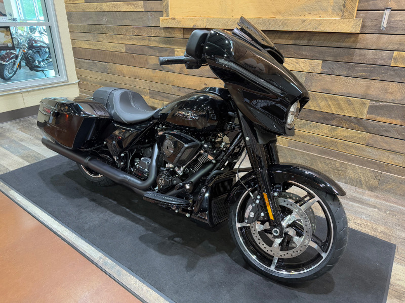 Street Glide®