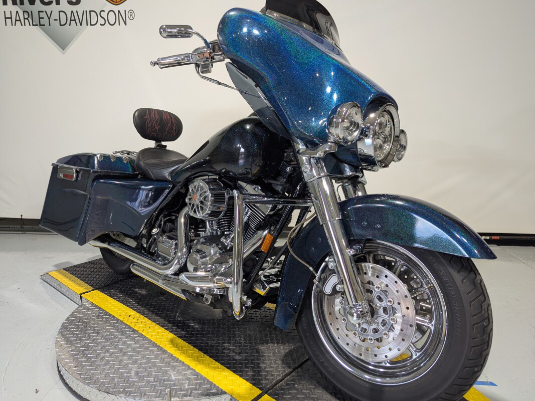 Street Glide®