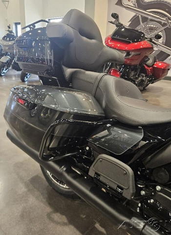 Street Glide® Ultra