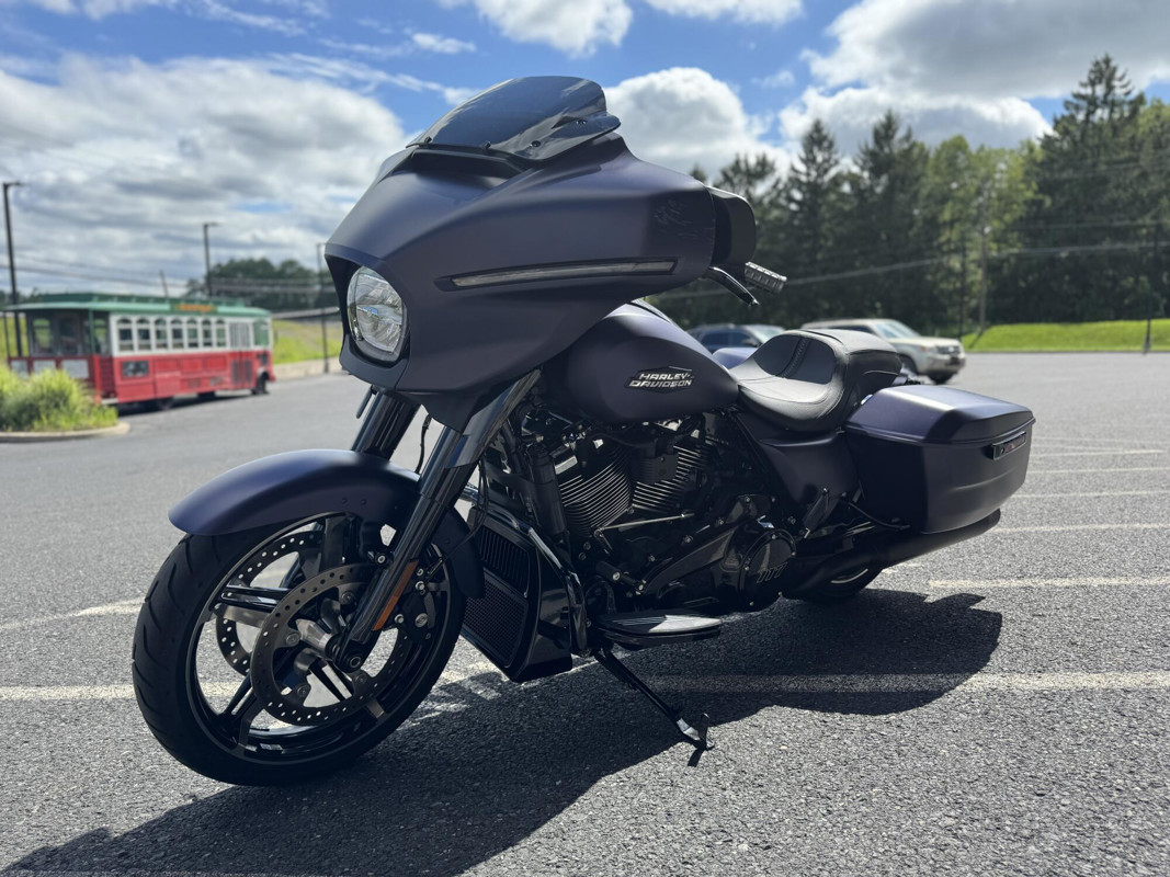 Street Glide®