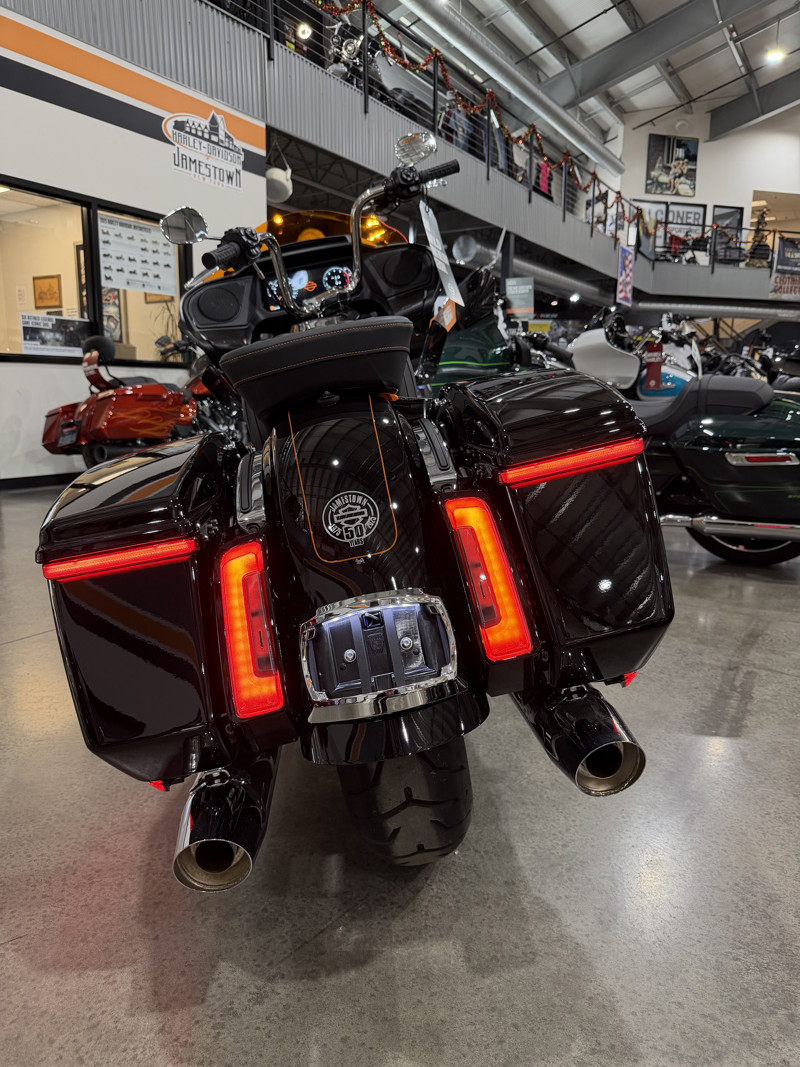Road Glide®
