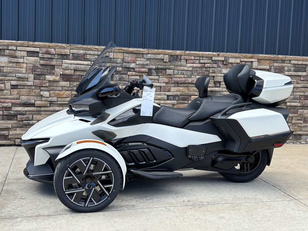 Spyder RT Sea-To-Sky