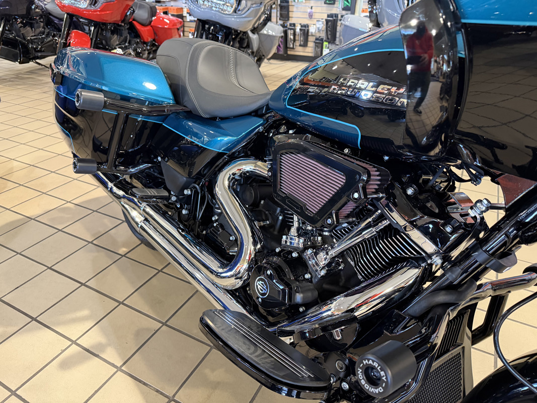 Road Glide®