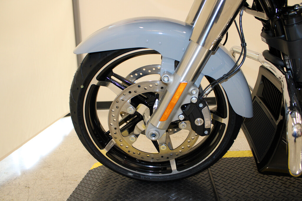 Road Glide®