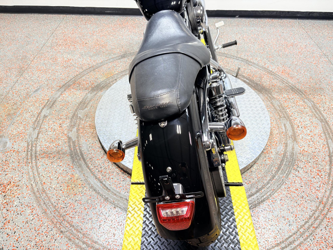 Sportster® 1200 Custom