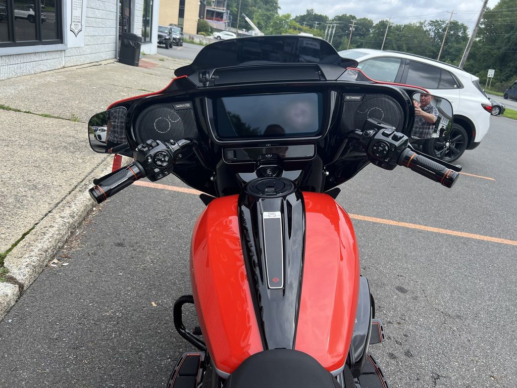 CVO® Street Glide®