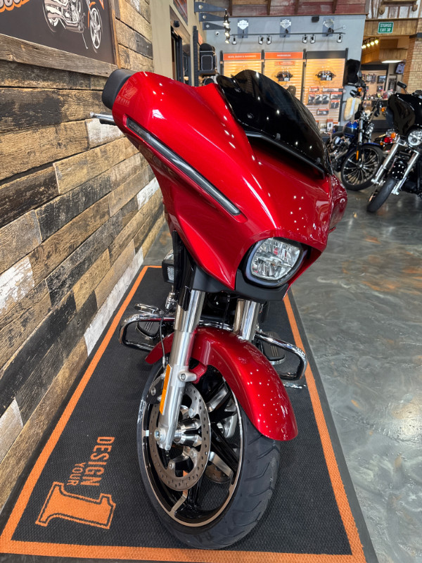 Street Glide®
