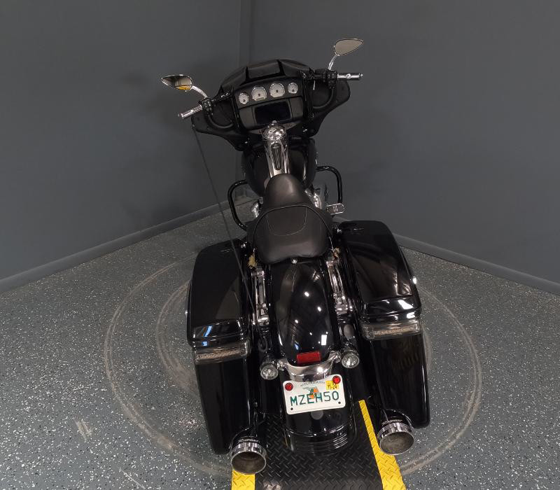 Street Glide®