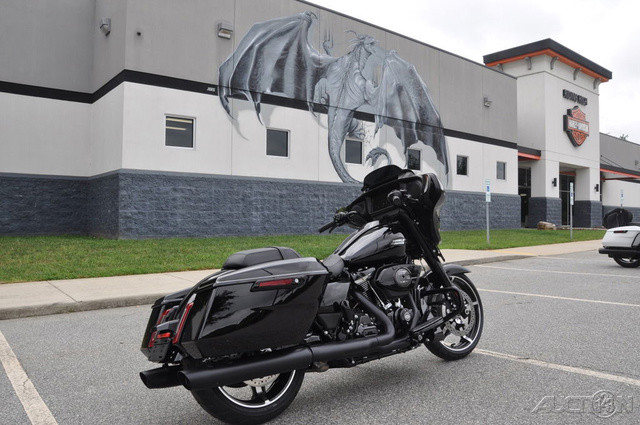 Street Glide®
