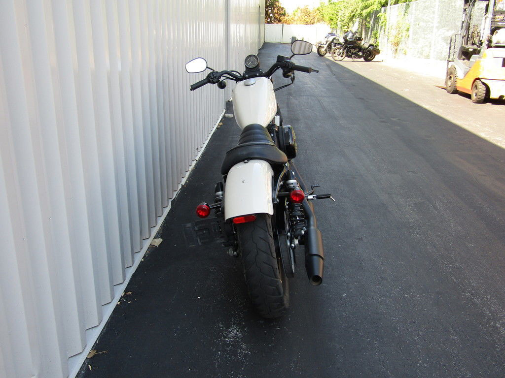 Iron 883®