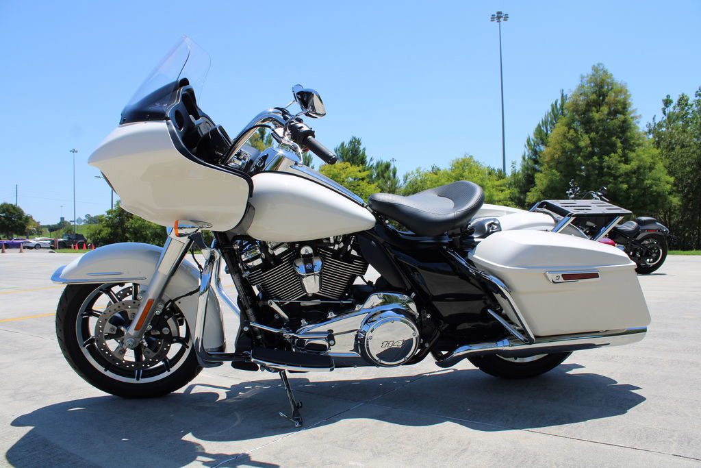 Road Glide®