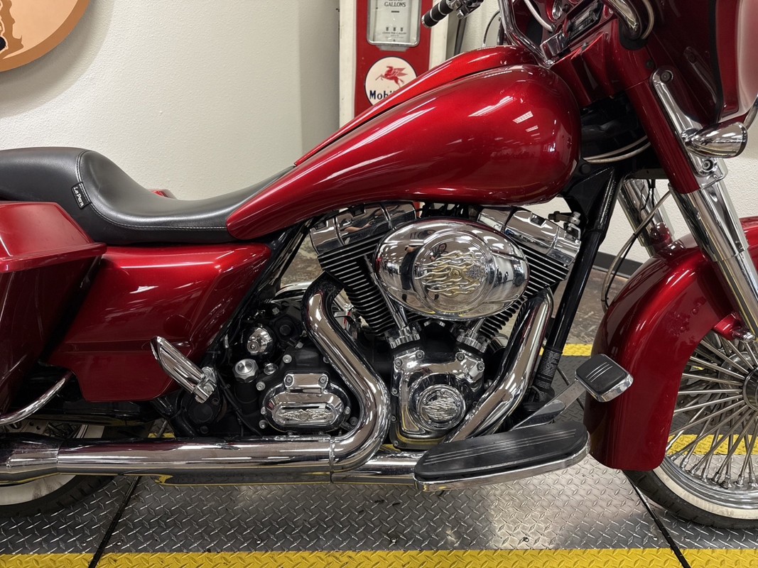 Street Glide®