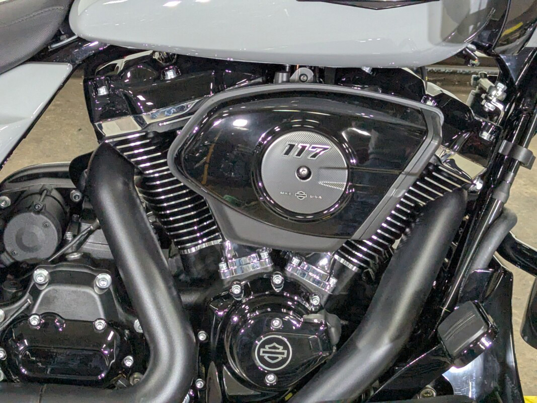Road Glide®