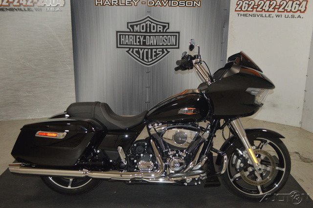 Road Glide®