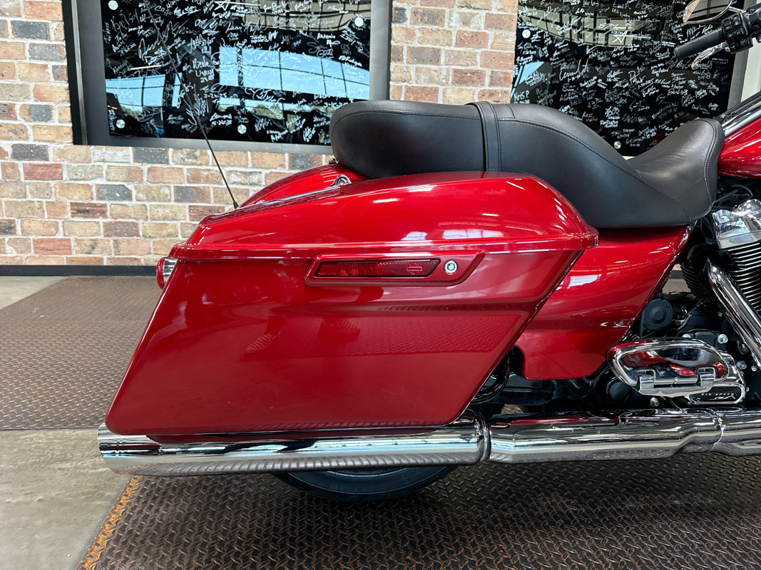 Road Glide®