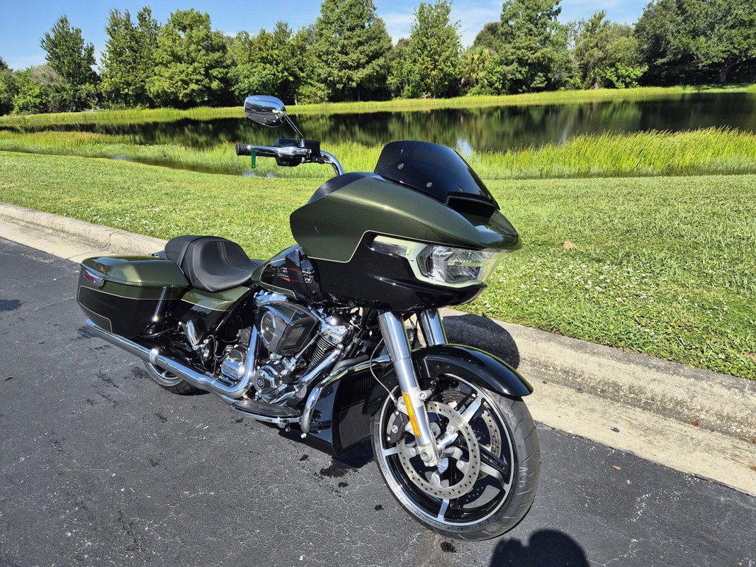 Road Glide®