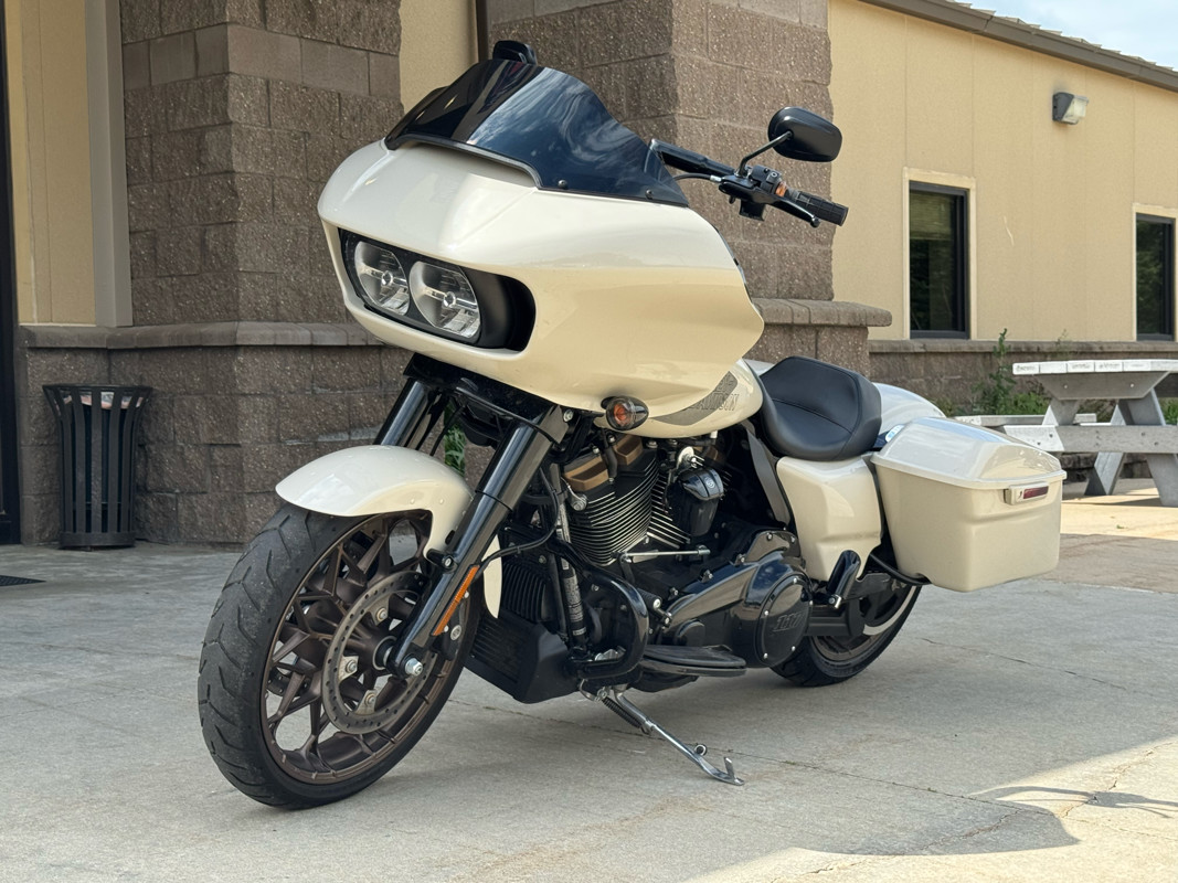 Road Glide® ST