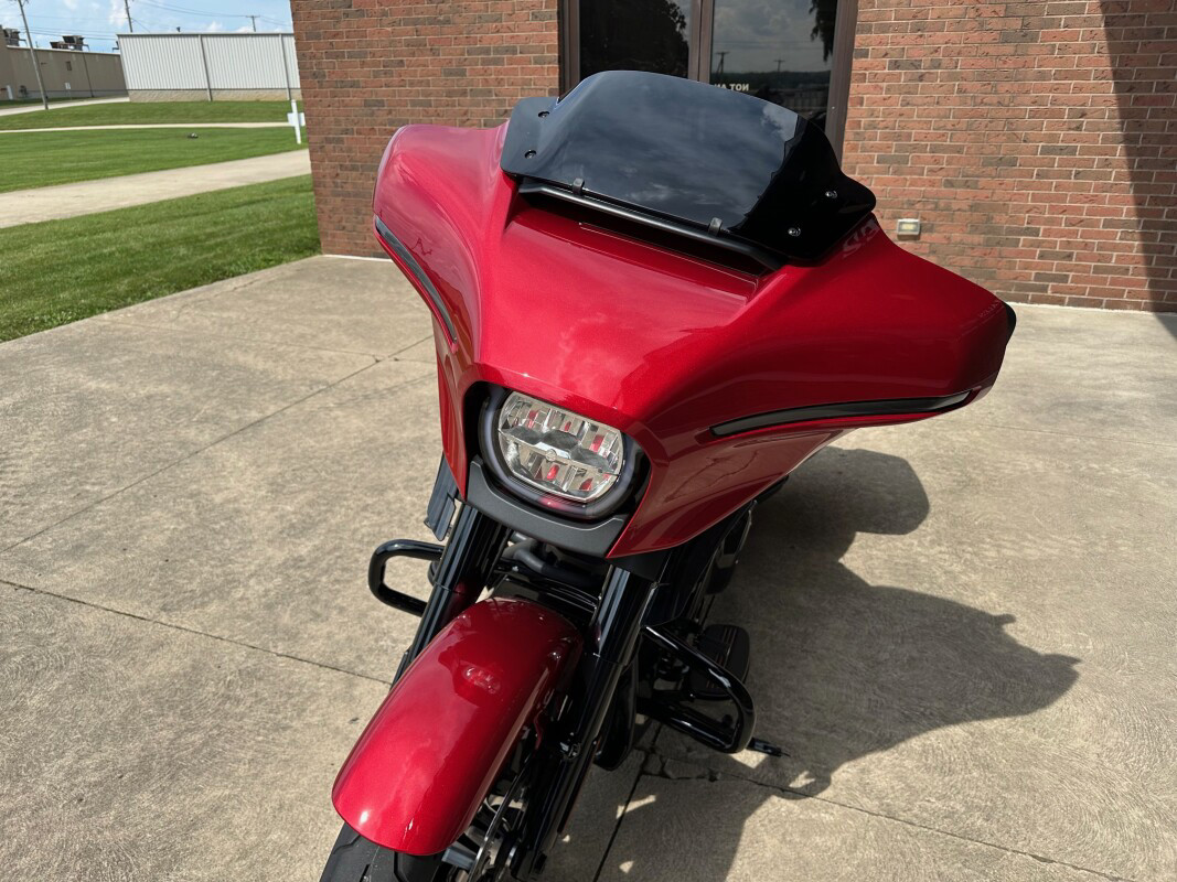 Street Glide®