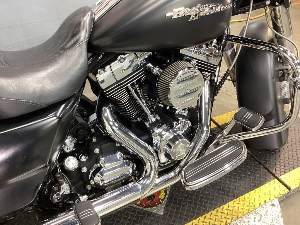 Street Glide®