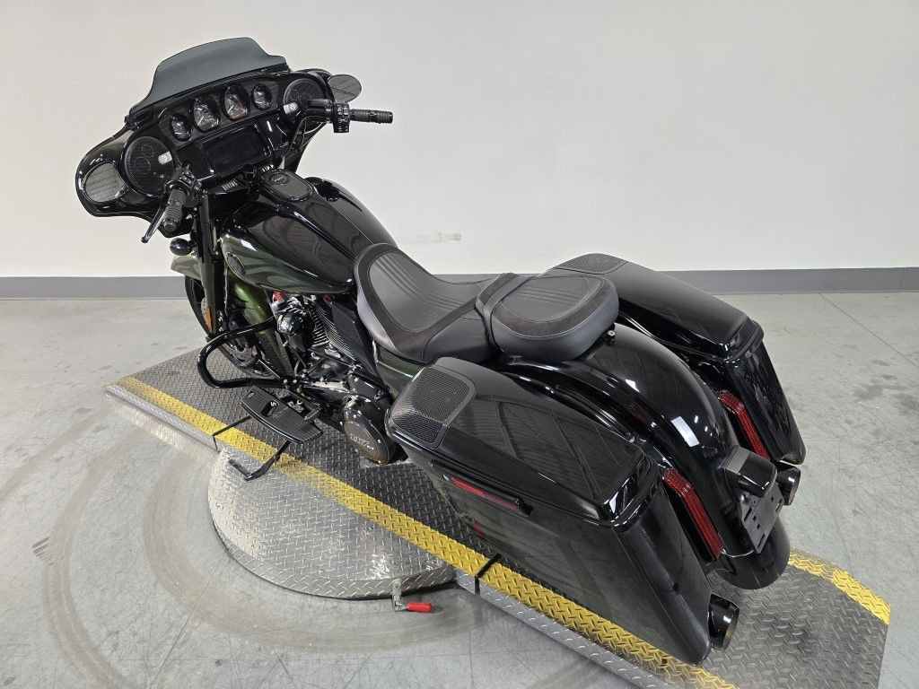 CVO® Street Glide®