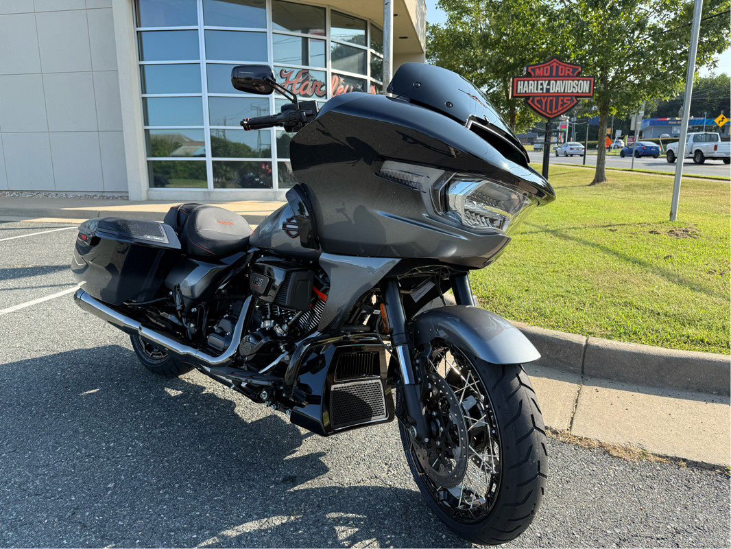 CVO® Road Glide®
